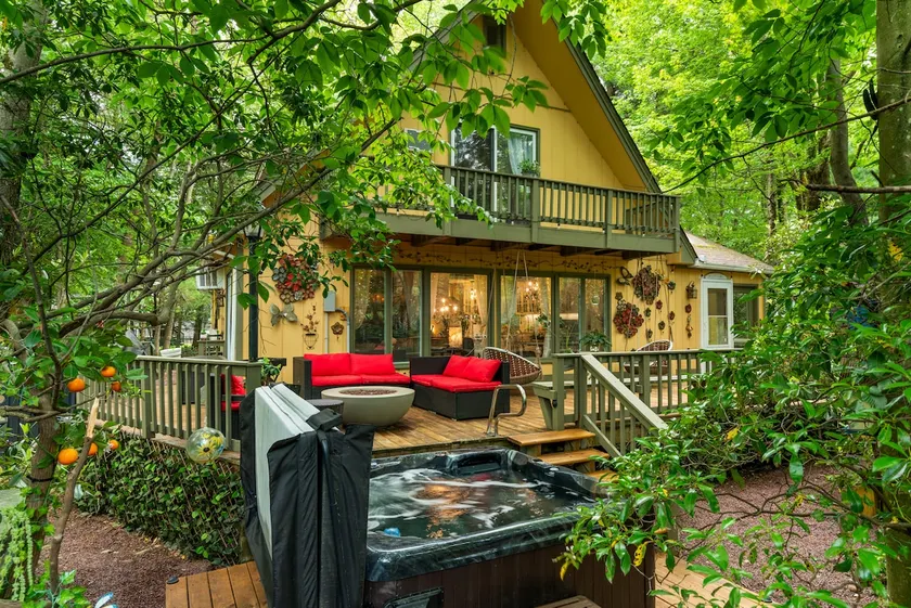 Lake Naomi Forest Oasis Luxury 4Bed/2bath retreat - Image 1