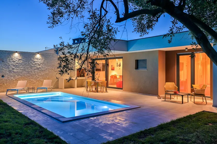 Villa Solis- Modern Villa for a romantic retreat - Image 1