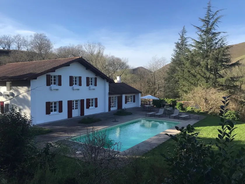 Spacious villa in the heart of the basque country ITXASSOU - Image 1