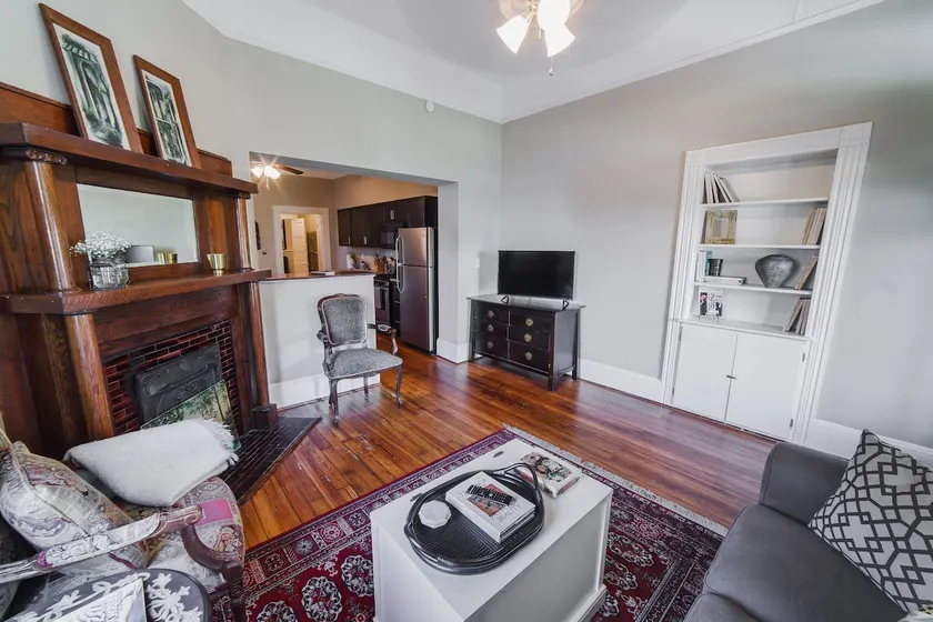 Cozy Bungalow-Uptown Columbus -10 MIN to Ft. Moore - Image 1