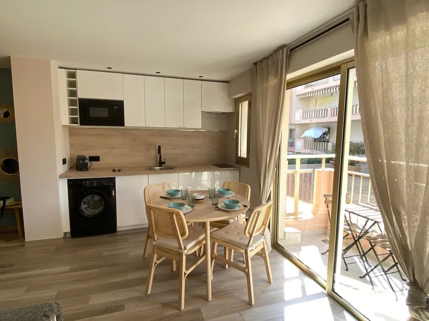 Beautiful 2-bedroom apartment – Swimming pool – Centre Sainte-Maxime - Image 1