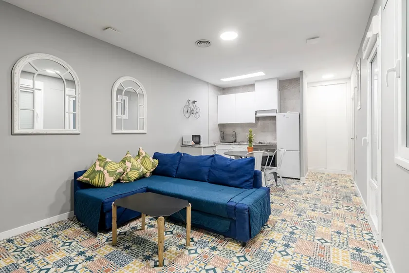 Close to Santiago Bernabéu -Business Area Apartmnt - Image 1