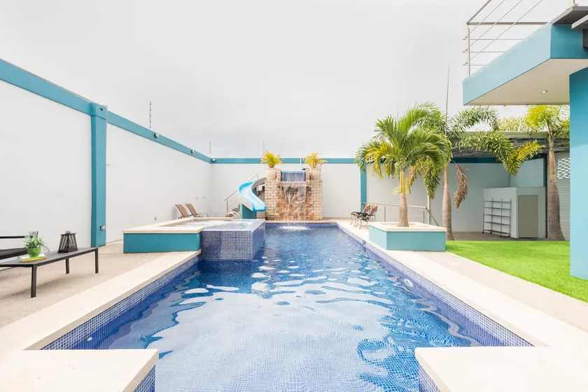 Luxury in your Home, private Pool and Jacuzzi. - Image 1