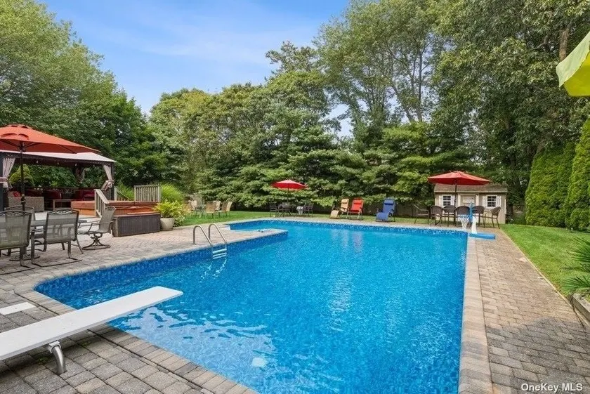 Hamptons Paradise!! - Image 1