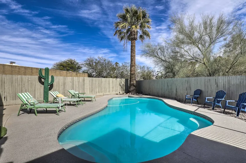 Boho-off-Broadway, Stylish, Fun Family Home! - Image 1