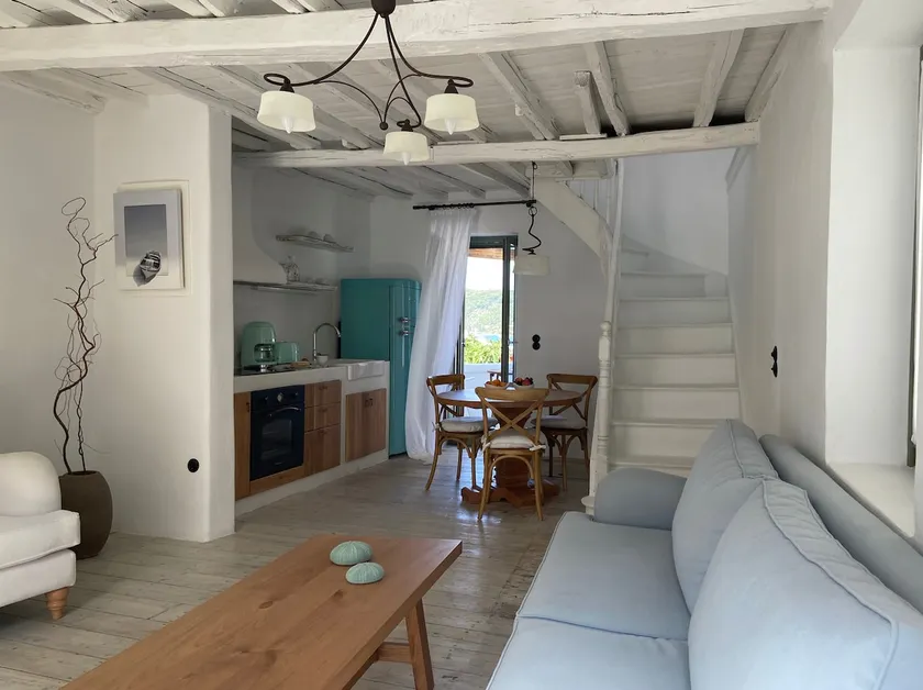 Raphael Skiathos Living-Venetia - Image 1