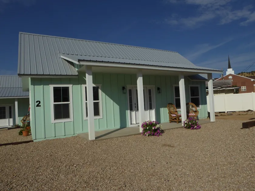 Two Bedroom Farmhouse Cottage No. 2 - Image 1
