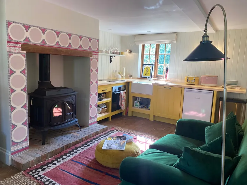 Peace, Quiet, Cosy house with garden & log burner - Image 1