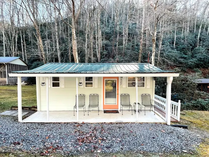 Hungry Mother State Park VA, ”Chalet at the Lake” - Image 1