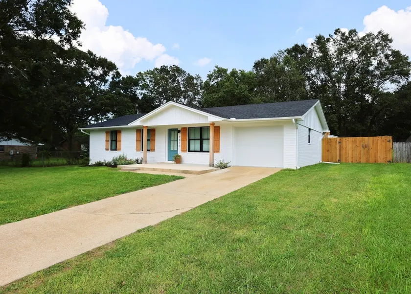 Peaceful & Fresh Coastal Beulah Getaway - Image 1