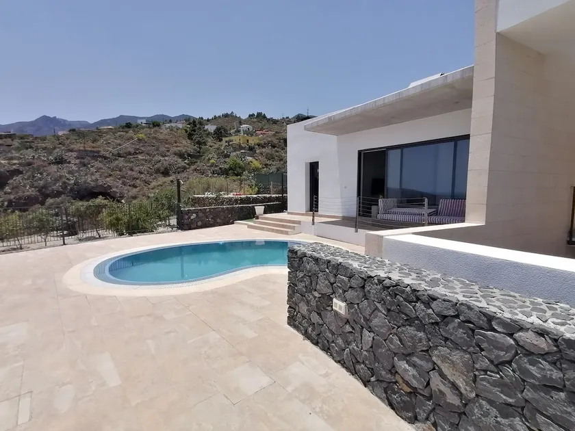 VILLA “LA FLORIDA” - WONDERFUL VIEWS - POOL – WIFI - Image 1