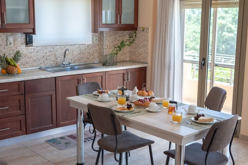 Libyan Sea Luxury Apartment 1 - Image 1