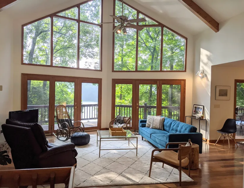 Lakefront! Little Hickory Hideaway 3 Bedroom - Image 1