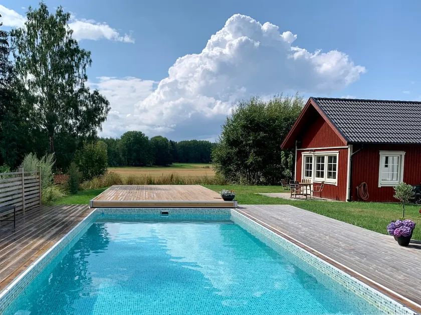 Newly built holiday home with pool near the beach - Image 1