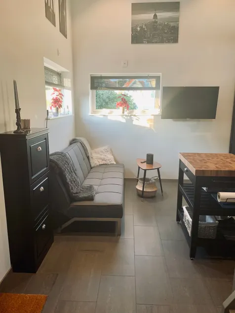 Modern Attefall house with walking distance to the sea. - Image 1