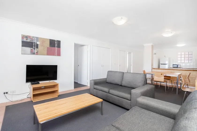 Deluxe 1st & 2nd Floor Apartments by Nautica - Image 1
