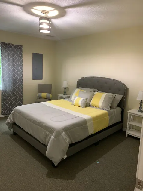 Copper Trout Loft: Downtown 2 Bedroom 1400 sq feet - Image 1