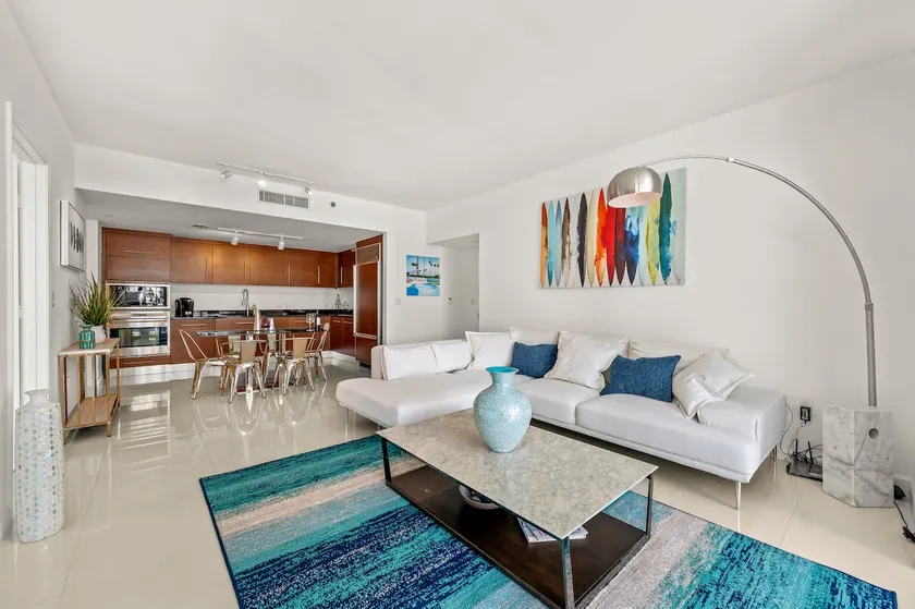 ★★ Magnificent Unit with Priceless Views W Icon ★★ - Image 1