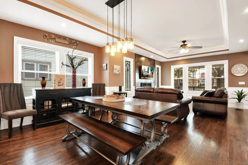 5 Star Upscale Entire Family Neighborhood Home - Image 1