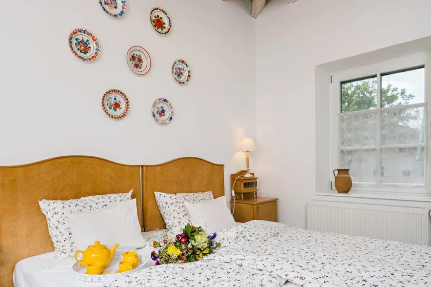 Woodland Guesthouse, 6-person apartment, the House - Image 1