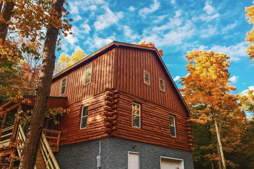 Large Hidden Cabin - ”Ophelia's Cabin” - sleeps 6 - Image 1