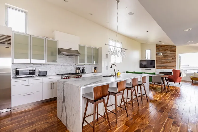 Stunning, Private, Mid-Century Home in East Austin - Image 1