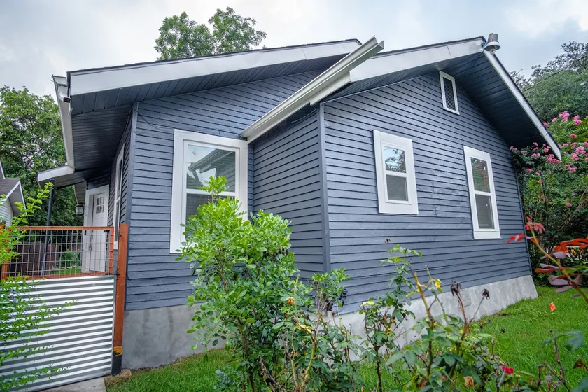 Remodeled Modern 1BR1BA Apt Near Downtown, 5min Pearl - Image 1