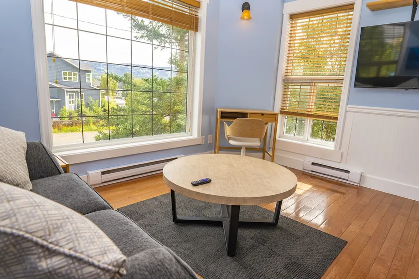 Downtown Whitehorse Apartment in Old Town - Image 1