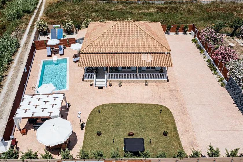 Blossom Villa - Image 1