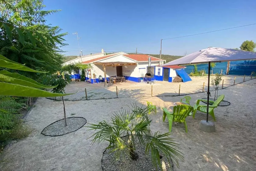 La Higuera House with garden next to the lagoon - Image 1