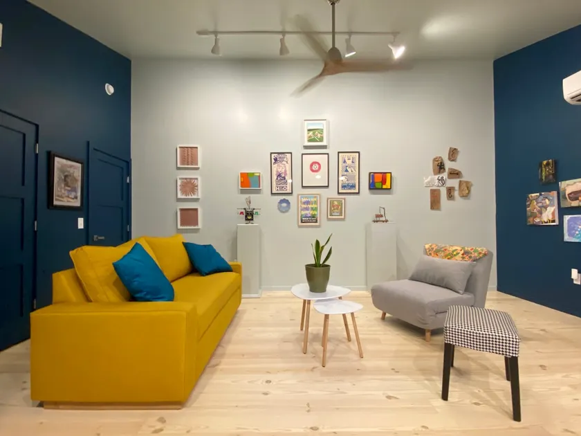 Arts + Athletics Gallery NEW 1BR Apt over Garage - Image 1