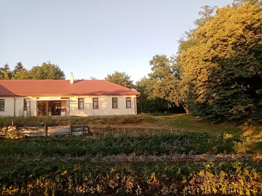 Our Garden Apartment - peace, quiet, village life - Image 1