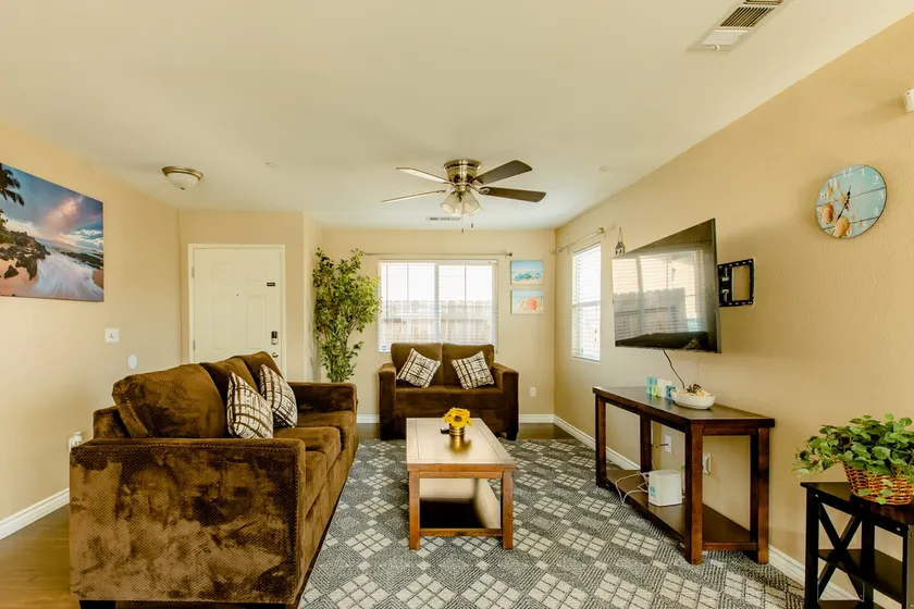 Delightful three-bedroom Home Near Ag Expo Center - Image 1