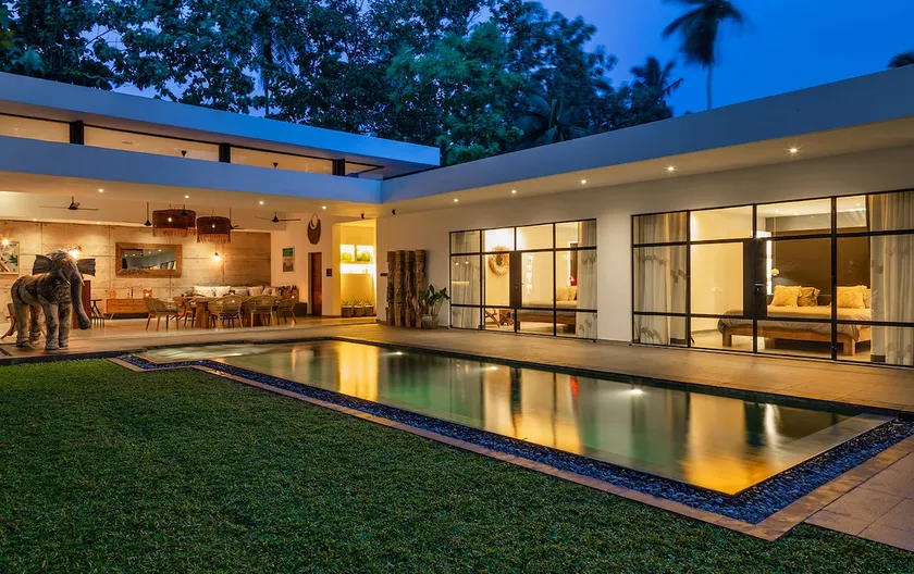 Villa Mika : Luxury Tropical House - Image 1