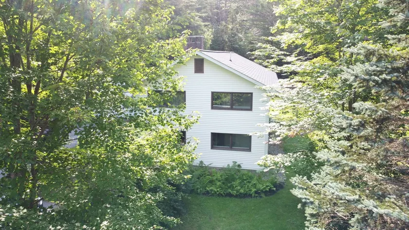 Huge White Mountain Home Perfect Groups& Families - Image 1