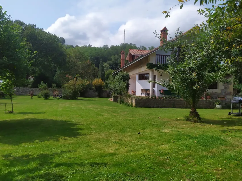 Casa Las Lindes Valle de Cabuerniga , Cantabria - Image 1