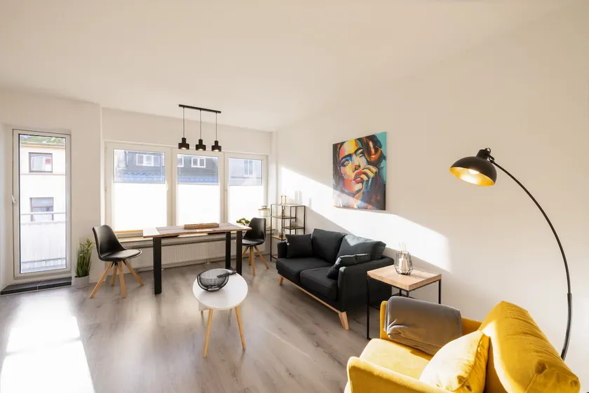 ☆ FRESHLY RENOVATED | CENTRAL | STYLISH | MODERN ☆ - Image 1