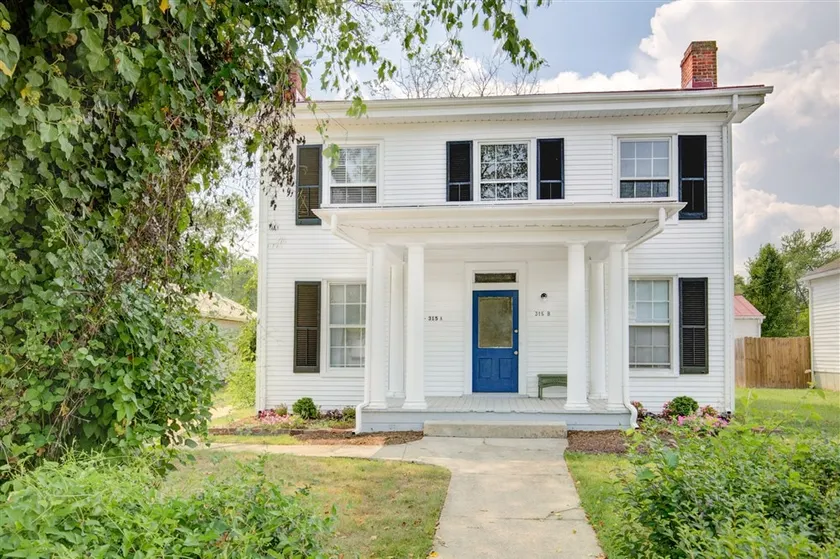 2 BR retreat in the heart of historic Gordonsville - Image 1