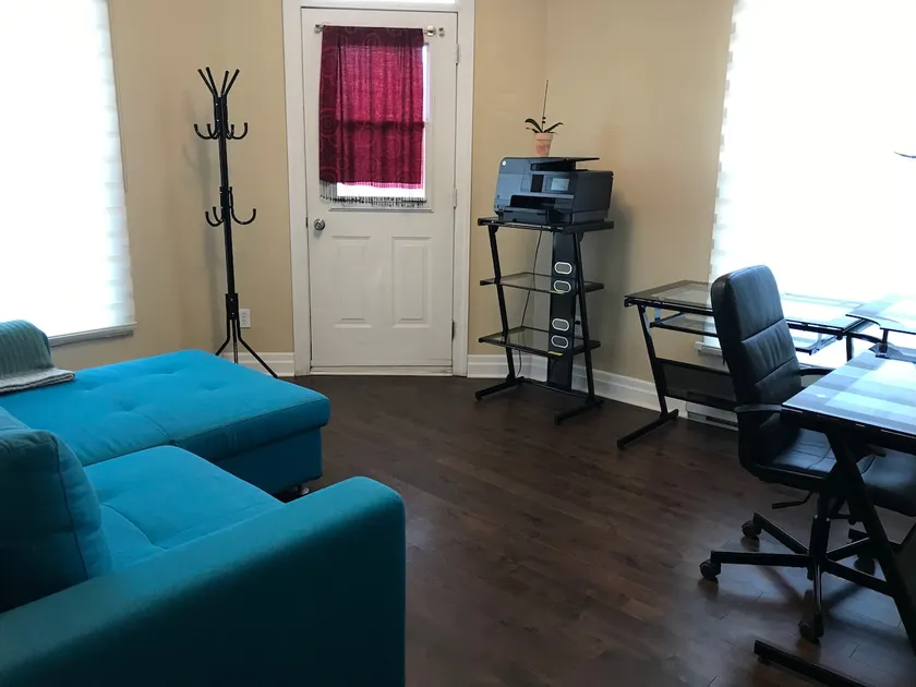 Lovely 2-bedroom unit near Olympic Stadium - Image 1