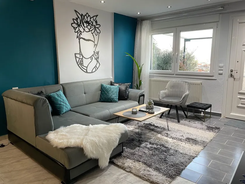 Luxury Cityview Apartment with Garden - Image 1