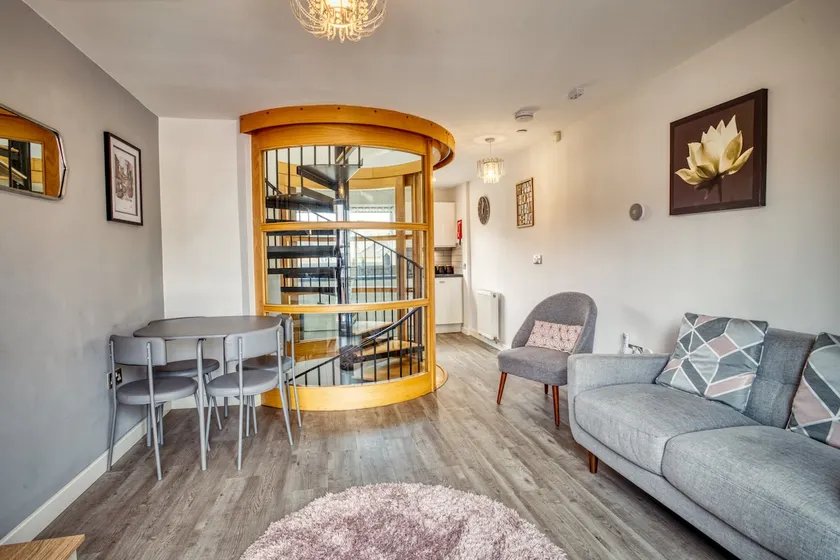 Stunning townhouse, in uphill historic Lincoln - Pass the Keys - Image 1