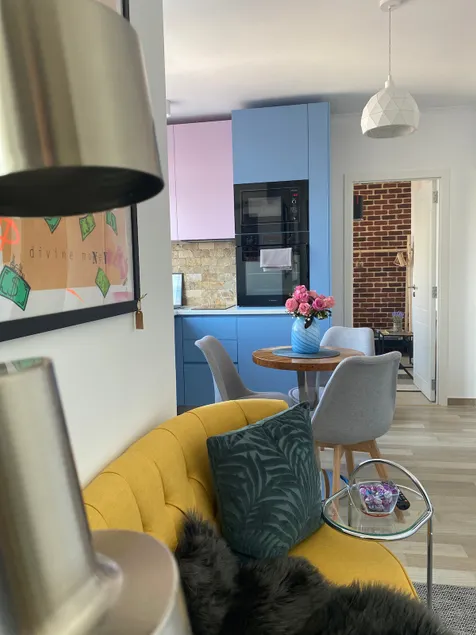 2 bedroom flat with artistic vibe-Snow Sheep apART - Image 1
