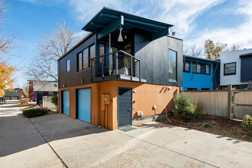 Luxury Sunlit-Airy 1BR by Boulder & RMNP | Laundry - Image 1