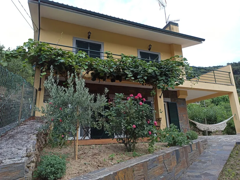 Vineyards Valley House - local accommodation - Image 1
