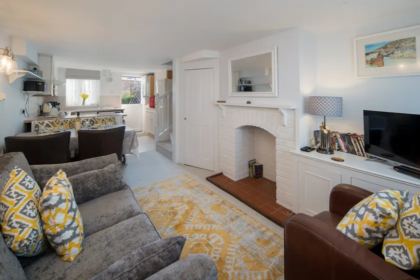 Sun Hill cottage - Image 1