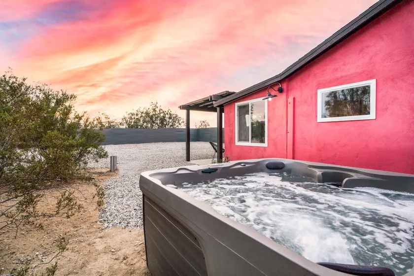 Hacienda Sunfair - Hot Tub Close to JTNP! - Image 1
