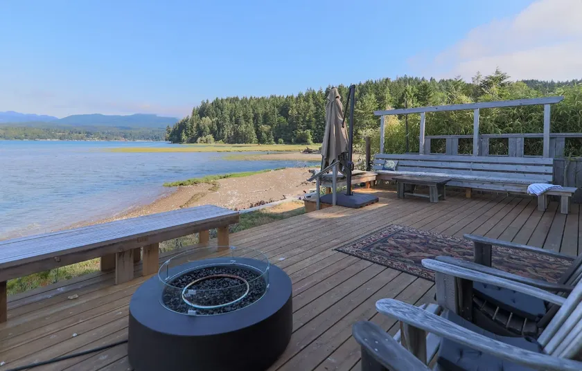 Stunning, Waterfront Hood Canal Cabin Get-a-Way - Image 1