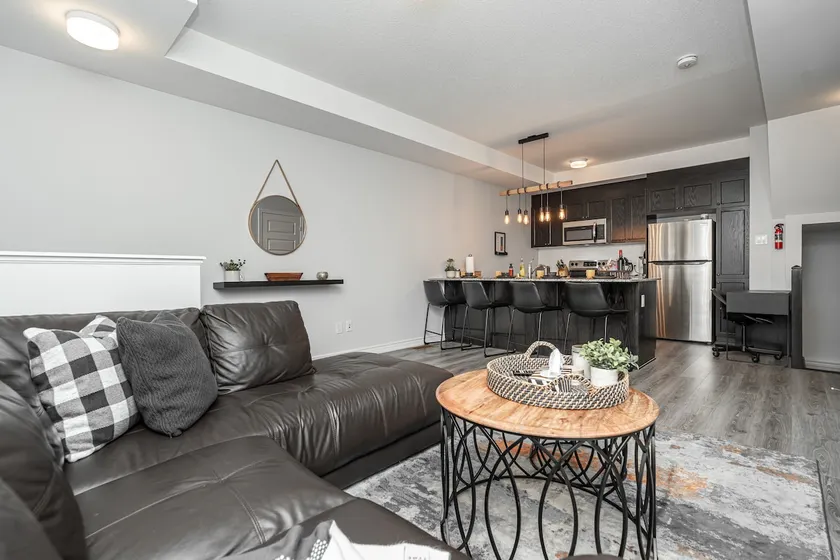 Clean & Cozy Condo w/ Fast WI-FI & Disney+ - Image 1