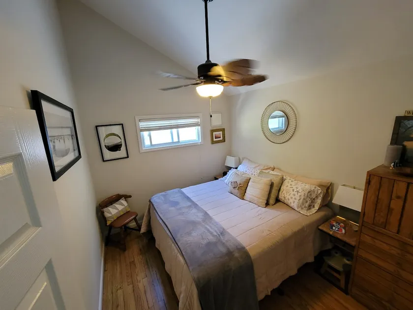 North-Fork Bungalow for a Relaxing Getaway - Image 1