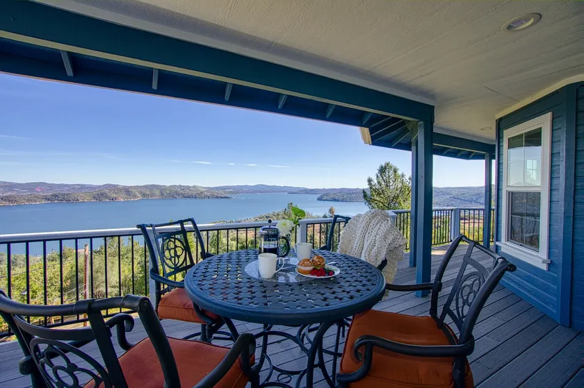 The Lakehouse - Image 1